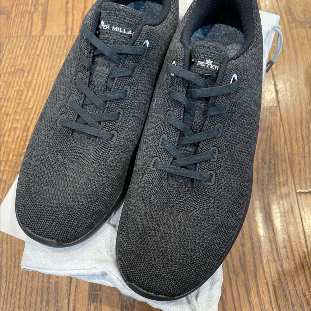 New Peter Millar men’s 10.5 hyper light glide sneakers in all black